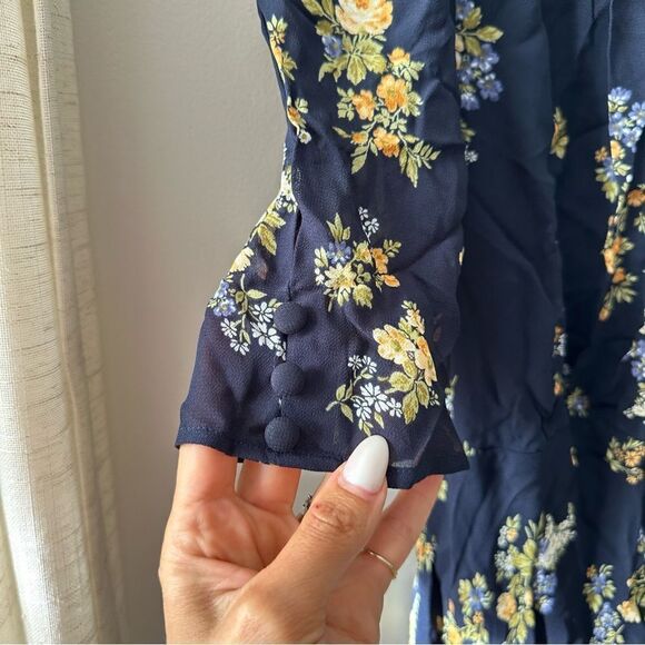 Reformation Ozzy Dress in Vittoria - Picture 6 of 10